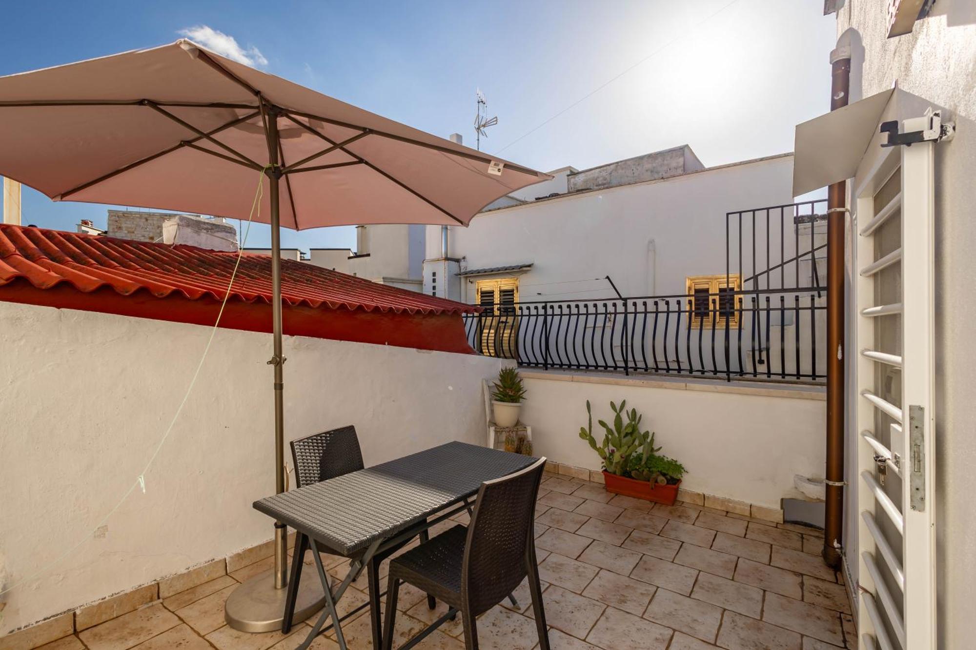 Antiche Mura Apartments "Nel Cuore Della Puglia"Bivani, Cucina, Terrazzo Turi Εξωτερικό φωτογραφία